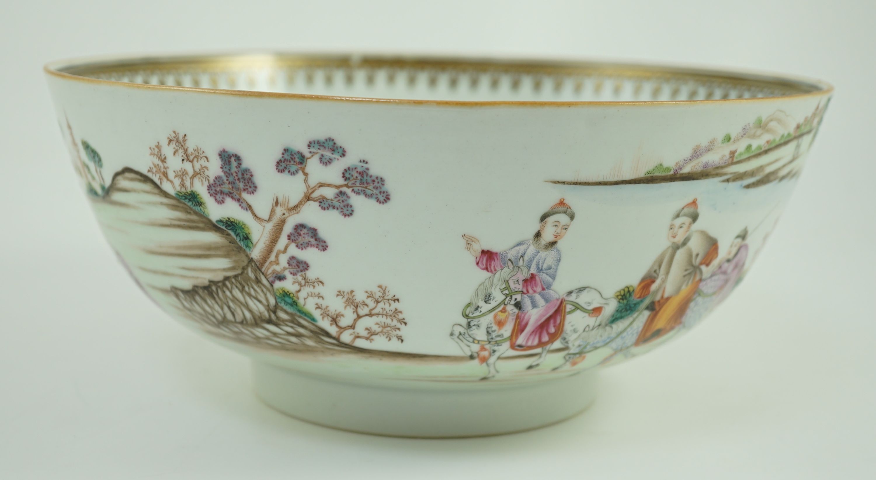 Chinese export famille rose fencai ‘Imperial Hunt’ punch bowl, Qianlong period, 26.4cm diameter